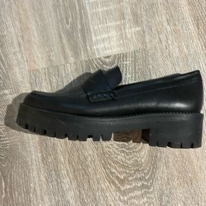Steve Madden black leather loafers, size 7.5 women’s